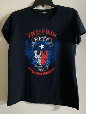 Gildan Black kids with Red, White & Blue Skull Graphic